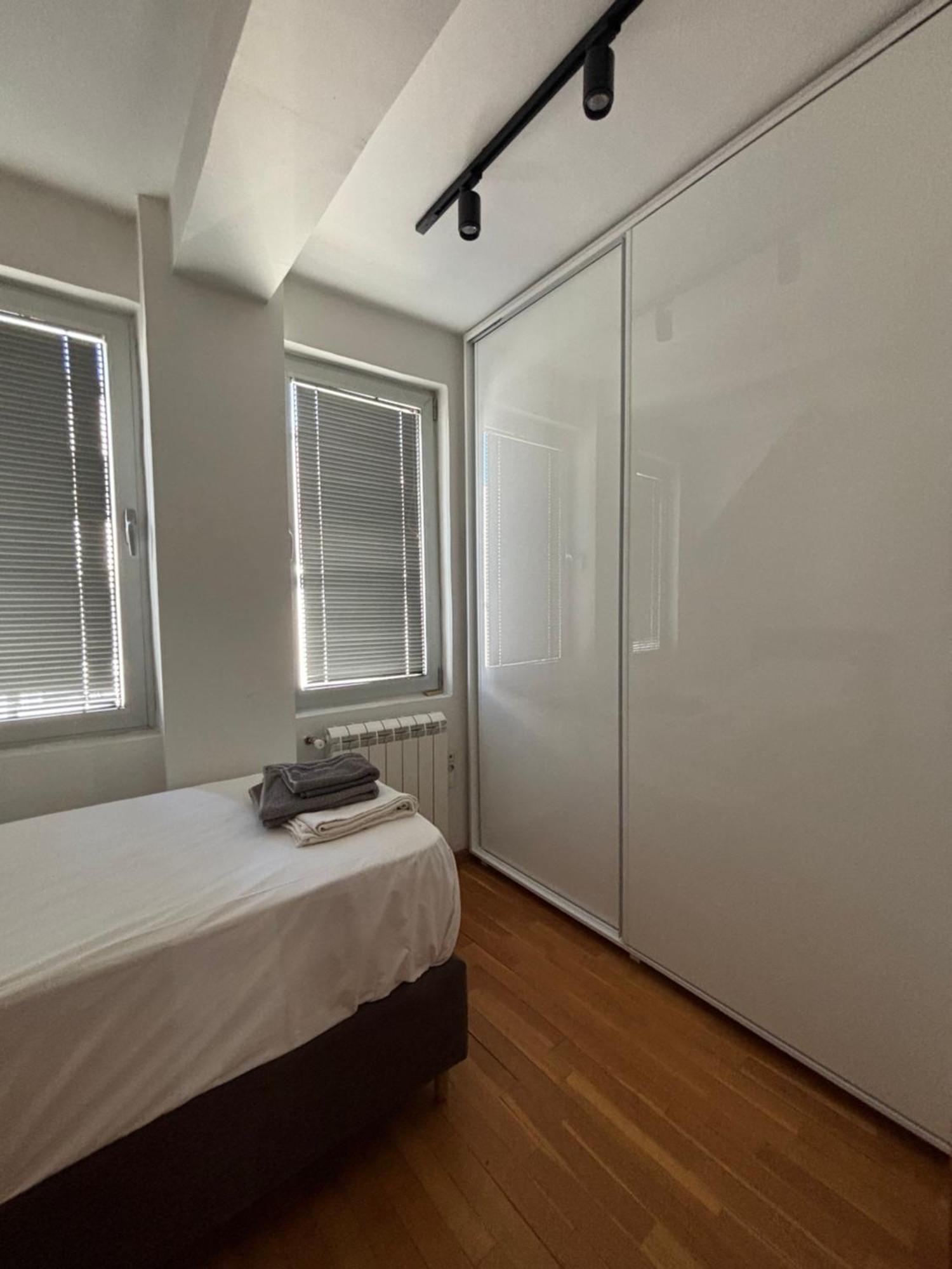 Apartamento Three Bedroom Near Center