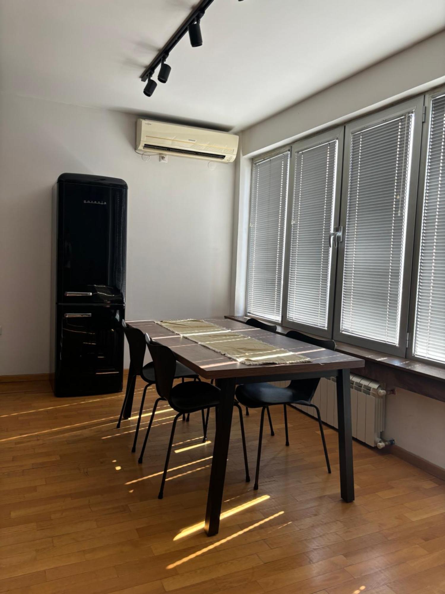 Three Bedroom Near Center